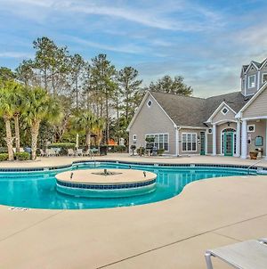 Bright Myrtle Beach Escape With Community Pool! Exterior photo