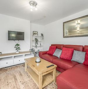 Spacious 3 Bedroom Modern House - Heart Of Edinburgh - Private Main Door Entrance & Private Garden With Stunning Views Of Arthur Seat Exterior photo