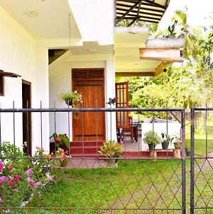 Neel Guesthouse Galle Exterior photo