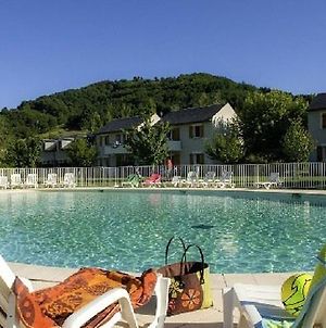 T3 duplex village geolia Saint geniez d'olt avec 2 piscines chauffée Exterior photo