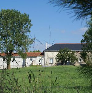 Villa Le Logis des Chons à la campagne à Saint hilaire du Bois - Lys Haut Layon à Le Plessis  Exterior photo