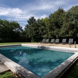 Private Furnished Apartment With All Comfort A Garden & A Swimming Pool Meyreuil Exterior photo