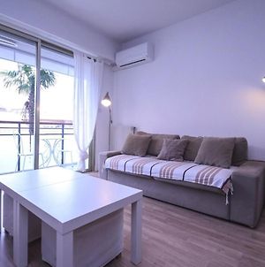 Air-Conditioned Apartment Near The Beaches With Furnished Balcony & Parking Antibes Exterior photo