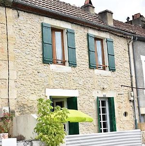 Stunning 2-Bed Cottage In Le Bugue Exterior photo