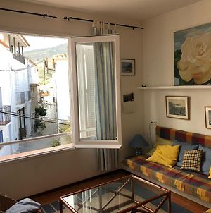 Appartement Bright Breezy Holiday Flat For Tranquility And Refuge And Joy à Cadaqués Exterior photo
