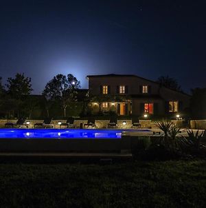 Villa Terrasse en plein air vers les lointains tournesols d'été à Pornic Exterior photo