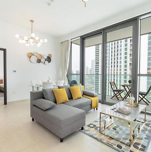 Ultimate Stay / 2 Beds / Connected To Dubai Mall Exterior photo
