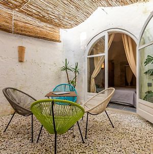 Azogue suites con patio privado Tarifa Exterior photo