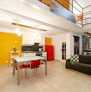 Appartement Altido Vibrant Open-Plan Apt For 6 In Historic Centre à Gênes Exterior photo