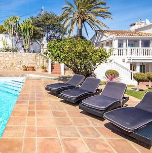 Nice Home In Mijas Costa With 4 Bedrooms, Wifi And Private Swimming Pool Exterior photo