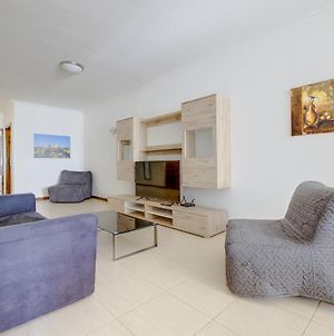 Modern 3Br Apartment In The Centre Of Sliema Exterior photo