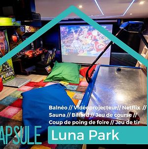 Appartement Capsule Luna Park - sauna - jeux d'arcade - jacuzzi - billard - Netflix à Valenciennes Exterior photo