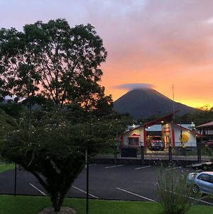 Condo'S Vista Al Volcan La Fortuna Exterior photo