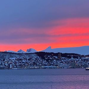 Appartement Polar Arctic View - Free Parking! à Tromsø Exterior photo