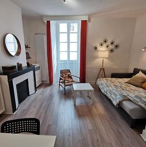 Appartement Anémone - studio tout confort en centre ville à Millau Exterior photo