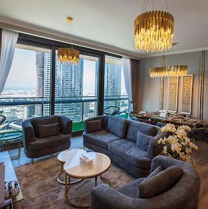 Appartement First Class 2Br With Full Dubai Skyline & Sea View Exterior photo