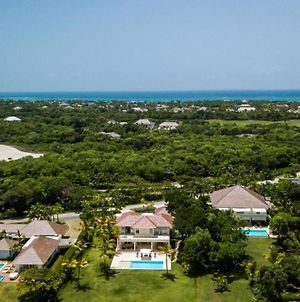 Cozy 5-Bedroom Villa With Beautiful Views Of La Cana Golf Course Punta Cana Exterior photo