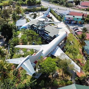 Twin Jets Resort Mantin Exterior photo