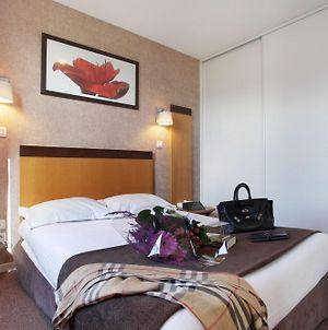 Appart'hotel Odalys Lyon Bioparc Exterior photo