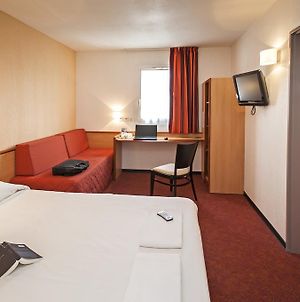 Brit Hotel Confort Montauban Room photo