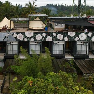 Containers By Eco Hotel Tagaytay City Exterior photo
