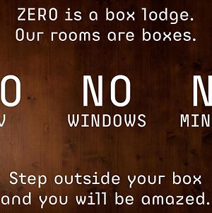 Zero Box Lodge Coïmbre Exterior photo
