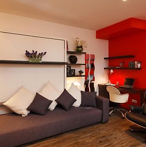 Appartement Studio La Savoyarde - Vision Luxe à Menthon-Saint-Bernard Room photo