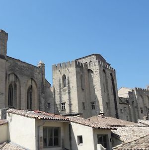 Appartement RÉNOVÉ, vue SUR Palais des Papes, terrasse et WIFI TROISIEME ETAGE à Avignon Exterior photo