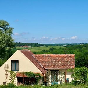 gîte Aux Petits Bonheurs in the countryside Perrigny-sur-Loire Exterior photo