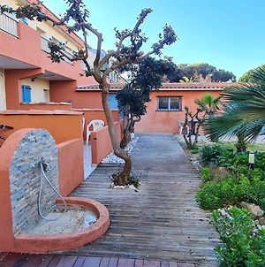 Appartement Studio a Hyeres a 50 m de la plage avec jardin clos et wifi Exterior photo