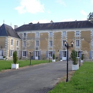 Hôtel Chateau de la Touche proche Poitiers à Savigny-Lévescault Exterior photo