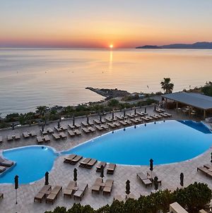 Blue Marine Resort & Spa Agios Nikolaos Exterior photo