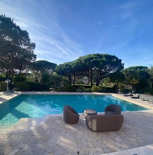 Villa climatisée avec grande piscine Sainte-Maxime Exterior photo