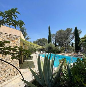 Villa avec piscine sur les hauts de Nîmes Exterior photo