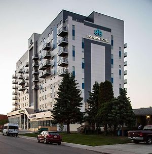 Pomeroy Hotel Fort Mcmurray Exterior photo