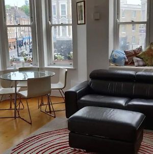 Homely 1 Bedroom Apartment In The Heart Of Vibrant Camden Londres Exterior photo