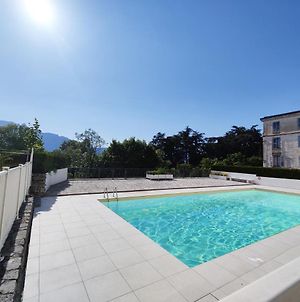 Grand studio 38m2 dans ancien palace avec piscine et place de parking privée Aix-les-Bains Exterior photo