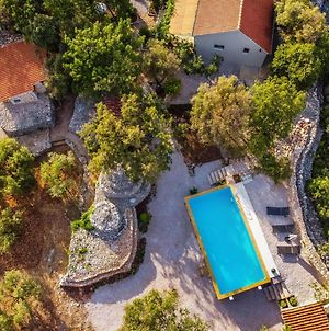 Villa Holiday Estate "Bujur" - Private Pool, Surrounded By Nature! à Šibenik Exterior photo