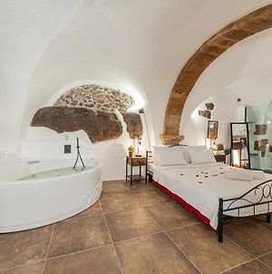 Appartement Romantic Loft With Jacuzzi In The Castle à Castelsardo Exterior photo