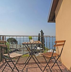 Fasano Home With Terrace And Lake View Gardone Riviera Exterior photo