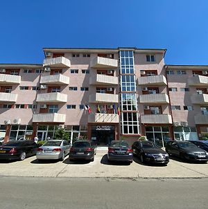 Hotel Class Oradea Exterior photo