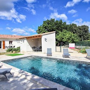 Stunning Home In Rochefort Du Gard With Wifi, Outdoor Swimming Pool And Heated Swimming Pool Exterior photo