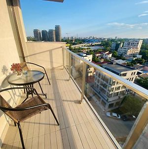 Soho Apartment - City View With Rooftop Garden Bucarest Exterior photo