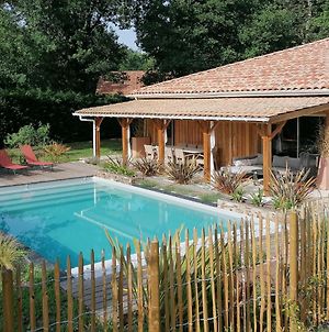 Magnifique villa avec piscine Sainte-Eulalie-en-Born Exterior photo