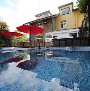 Dolce Villa Pool And Wellness Francorchamps Exterior photo