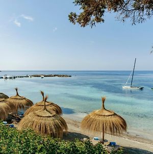 Me Ibiza - The Leading Hotels Of The World Santa Eulària des Riu Exterior photo