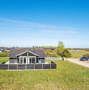 Classic Holiday Home In Tarm With Sauna Hemmet Exterior photo
