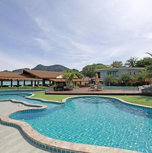 Phi Phi Andaman Beach Resort-Sha Plus Exterior photo