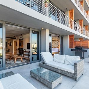 Docklands Luxury Two Bedroom Apartments Le Cap Exterior photo