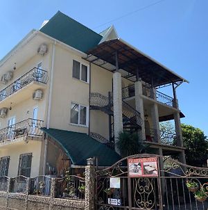 Guest House Aphyn Leto Gagra Exterior photo